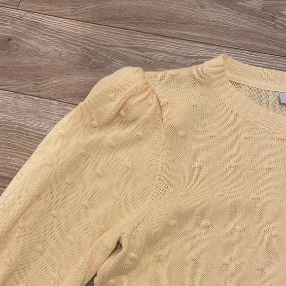 NWOT Yellow 3/4 Sleeve Top with Shoulder Pads - Picture 2 of 6